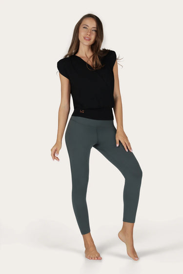 Caela Yoga Top - Onyx Black