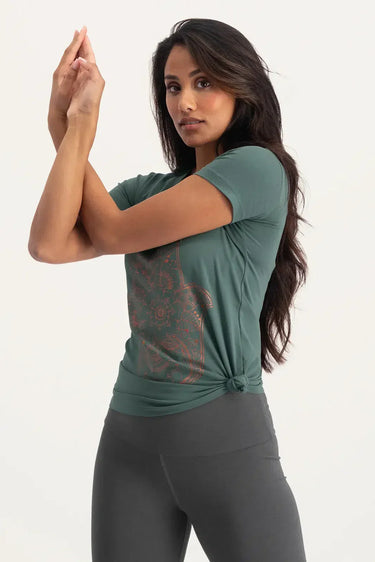 Hamsa Core Yoga Tee - Forest