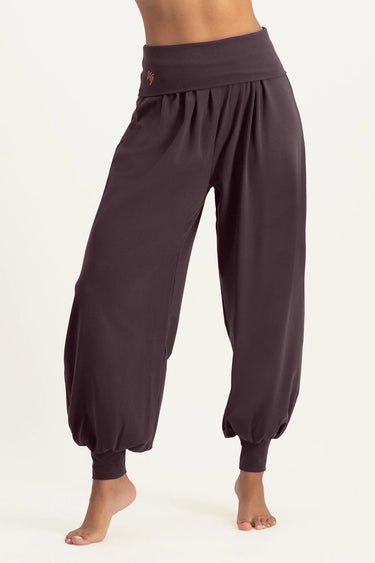 Rhea Yoga Hose - Berry
